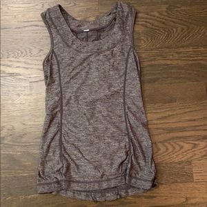 Lululemon top